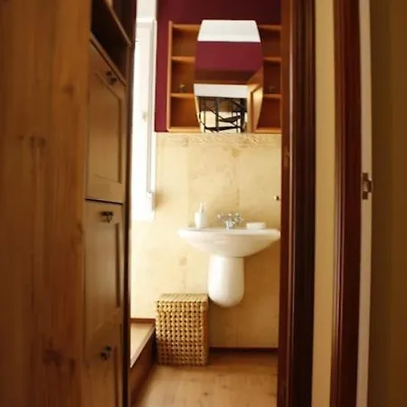 Apartamento Cerca De La Playa De Usil Apartment *